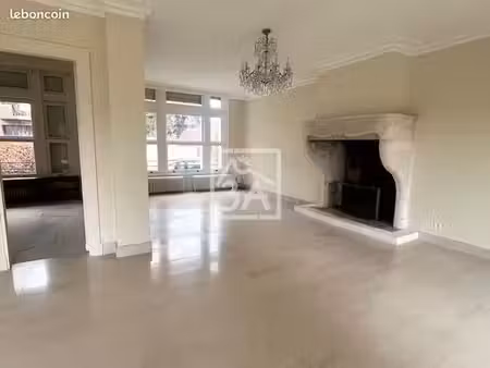 propriété 9 pièces 200 m²