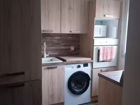 joli t2 - 42m2 - 1 chambre entièrement rénové dans une résidence sécurisée