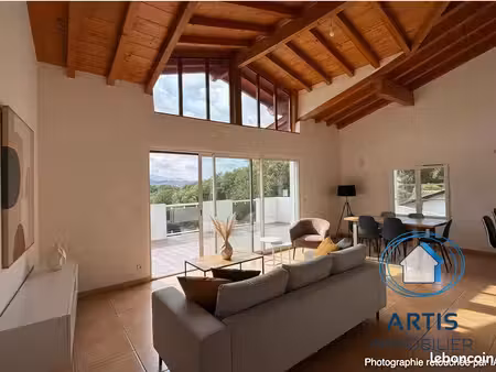 maison 5 pièces 148 m²