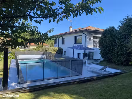 maison 6 pièces 174 m²