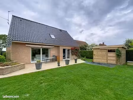 villa 5 pièces 140 m²