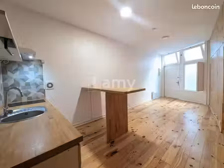 studio 1 pièce 26 m²