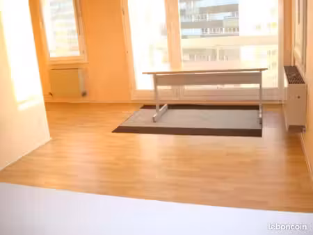 appartement 1 pièce 34 m²