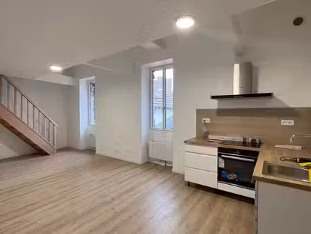 a louer beau duplex de 50 m²- centre ville de pau