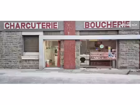 boucherie à vendre - 2 arrières cuisines et 1 grand garage