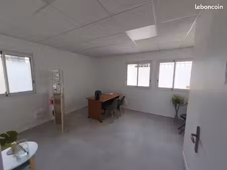 local de soins 16m2 lons