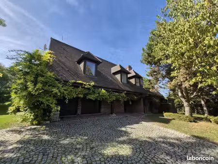 maison 6 pièces 271 m²