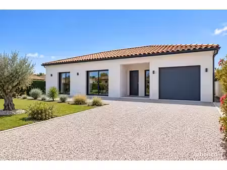 villa 4 pièces 95 m²