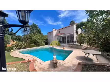 villa 5 pièces 138 m²