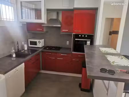 t2 meublé 55 97 m² avec balcon – centre-ville tarbes