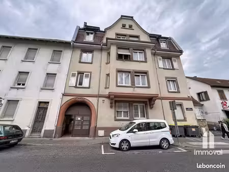 immeuble 23 pièces 450 m²
