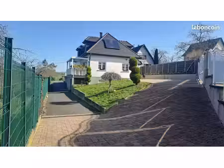 maison d’architecte 260 m² – piscine – 27 ares – vue haut-barr – espace indépendant