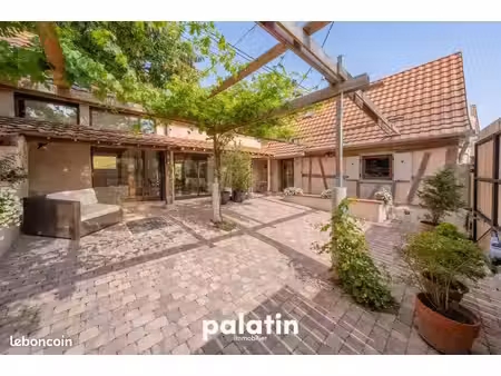 maison 6 pièces 147 m²