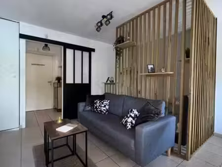 studio 1 pièce 26 m²