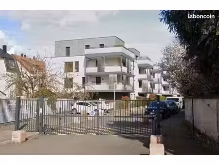 f3 – 61 m² avec terrasse de 12 m² et garage fermé – schiltigheim