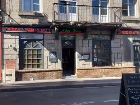 murs commerciaux en activité et un appartement