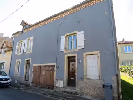 ensemble de 2 maisons de bourg à rénover avec garage et jard