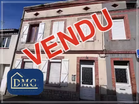 maison de village t4 de 118 m2 avec patio et fort potentiel