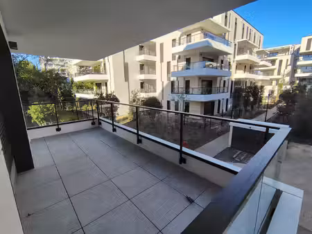 location appartement 2 pièces 50 m² à marseille 8 (13008)