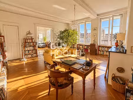 riom centre - bel appartement 187 m2  4 chambres