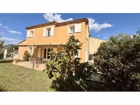 vente maison 5 pièces 122 m² peyrolles-en-provence (13860)