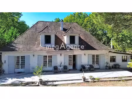 maison de caractère avec fort potentiel