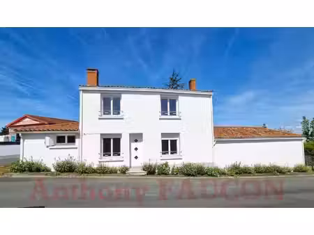 maison saint michel en l herm 3 pièce(s) 100 m2