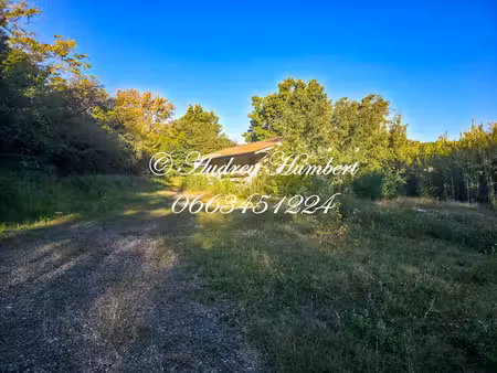 exclusivite  pierrevert  ensemble immobilier composé d'un entrepot + terrain constructible
