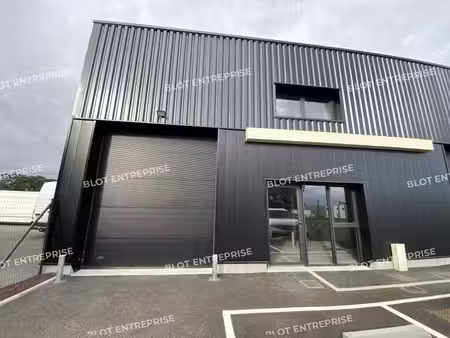 location local d’activités chateaubourg 35220 194m²