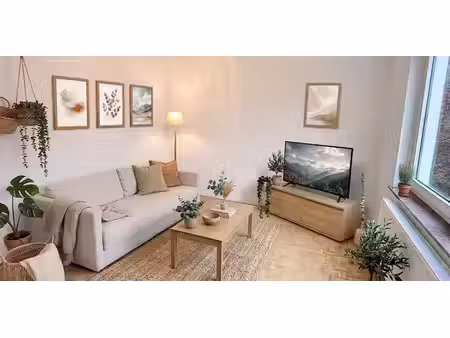 appartement à louer à etterbeek pour € 1.280 avec 2 chambres à coucher
