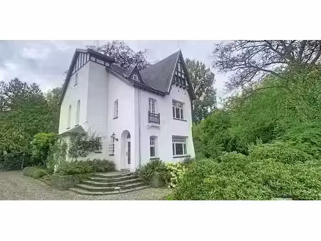 bien commercial à louer à herk-de-stad pour € 2.230