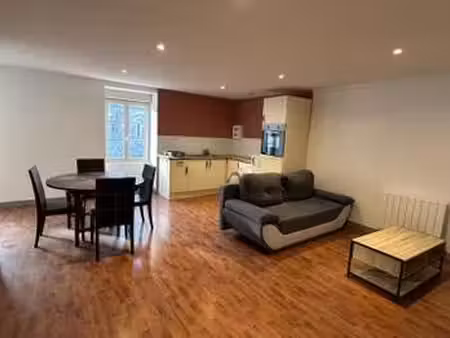 location appartement 2 pièces meublé à melesse (35520) : à louer 2 pièces meublé / 44m² me