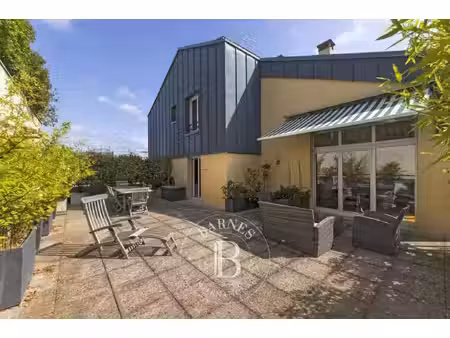 appartement de luxe à vendre dans le quartier faubourg de l'arche