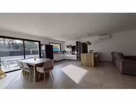 villa de luxe à vendre à rousset