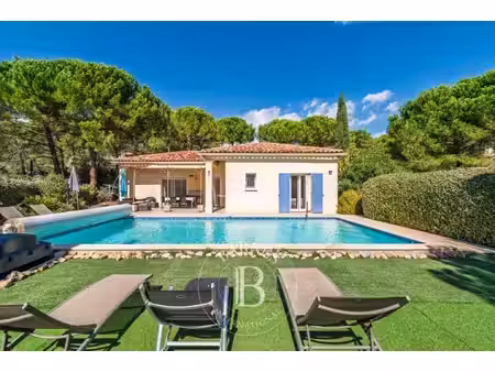 villa de luxe à vendre à bagnols-en-forêt