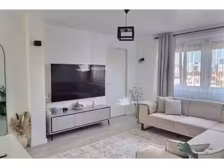en exclusivite appartement 4 pièces  refait à neuf   proche tram