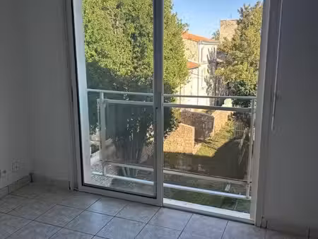 appartement à vendre à niort quartier dudesclin dans une résidence sécurisée