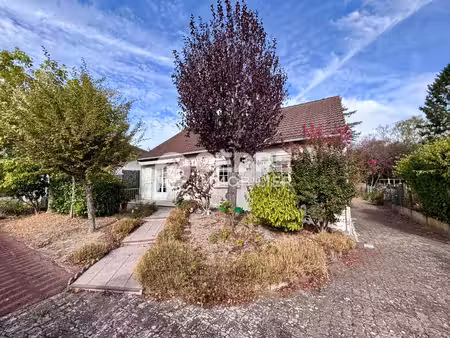 maison sur sous-sol complet  d’une superficie habitable d'environ 87 m²
