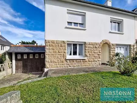 à vendre à trégueux - à 600 m du bourg  maison parfaitement entretenue avec beau potentiel