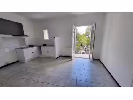 appartement f2 avec balcons