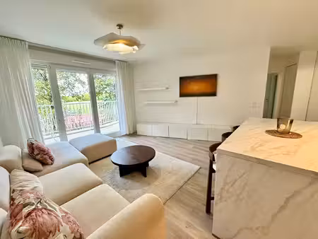 colombes t3 meublé avec balcon et parking