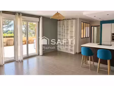 t3 meublé 69m² – terrasse 50 m² – plein sud