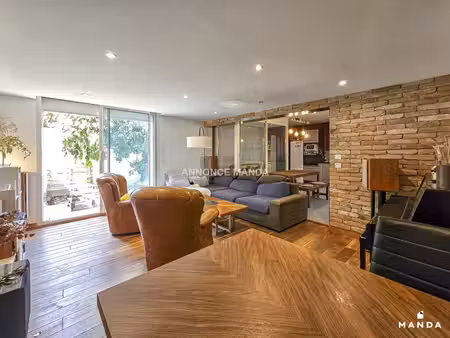 t5 meublé - 124  rue de la république  93230  romainville  france
