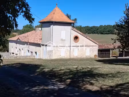 domaine de caractère de 200m² avec pigeonnier