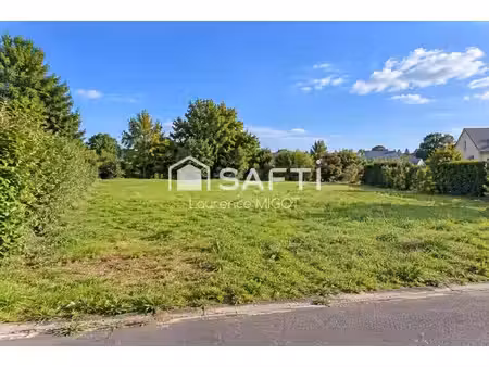 terrain à bâtir de 816 m² avec puits