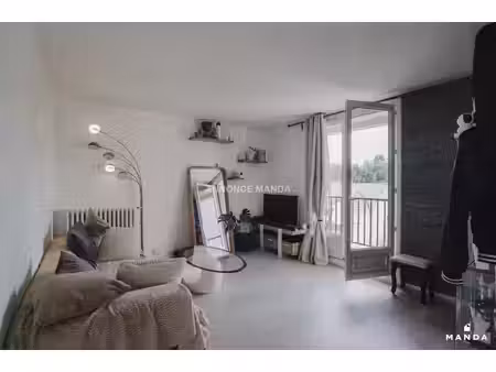 t3 meublé avec balcon - 19  rue d'arras  95100  argenteuil  france