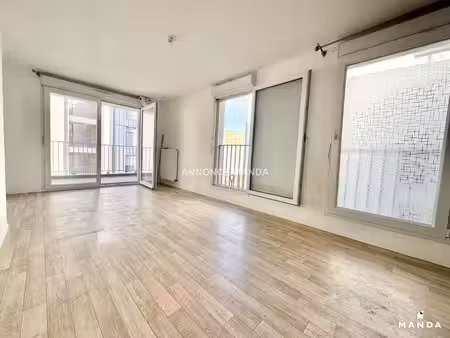 t3 non meublé - 55  avenue michel chartier  77090  collégien  france