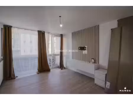 t4 non meublé - 12  les terrasses de la ravinière  95520  osny  france