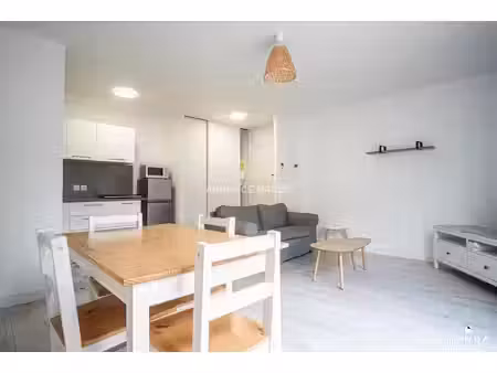 t2 meublé avec terrasse et boxe - reims