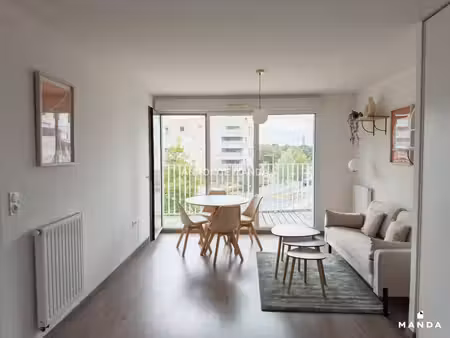 t2 meublé - 13  allée françoise dorléac  44400  rezé  france